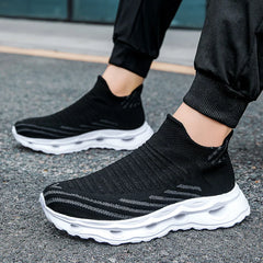 Hiking Shoes Men's Sports Running Black Running Shoes Breathable Mesh Women Lightweight Shock-absorbing Tennis Shoes Large Size