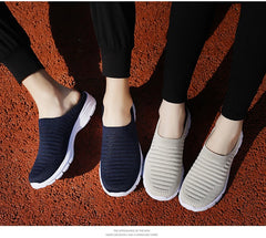Men Slippers Summer Mesh Breathable Home Indoor Slippers Men Thick Bottom Slides Fashion Couple Walking Shoes Chanclas Hombre