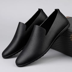 New Mens Casual Leather Shoes Handmade Lightweight Mens Loafers Moccasins Breathable Slip on Flats Soft-Soled Male Driving Shoes
