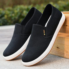 Men Canvas Shoes Lightweight Casual Shoes New Black Flats High Quality Soft Male Loafers Slip on Men Vulcanized Shoes Zapatos