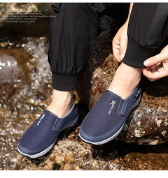 Loafers Men Sneakers Mesh Breathable Non-Slip Slip On Vulcanized Shoes Soft Sole Solid Color Comfortable Water Shoes Zapatos200