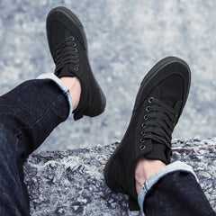 High Top Canvas Shoes Men Shoes Fashion Classics Casual Shoes Solid Color Lace Up Running Shoe High Quality Flat Male Sneakers