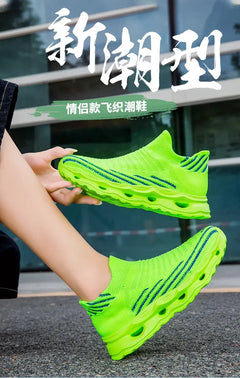 Hiking Shoes Men's Sports Running Black Running Shoes Breathable Mesh Women Lightweight Shock-absorbing Tennis Shoes Large Size