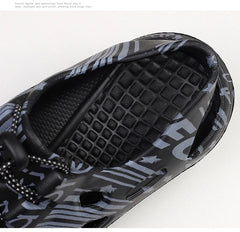 Men Sandals Brand Clogs Casual Shoes EVA Lightweight Sandles Man Colorful Shoes for Summer Beach Zapatillas Hombre