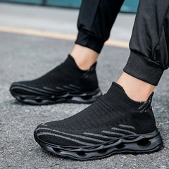 Hiking Shoes Men's Sports Running Black Running Shoes Breathable Mesh Women Lightweight Shock-absorbing Tennis Shoes Large Size