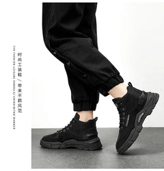2026 new Men's High Top Boots Trendy Black Motorcycle Boots Outdoor Warm Platform Boots Men Lace-up Leather Boot Bota Masculina