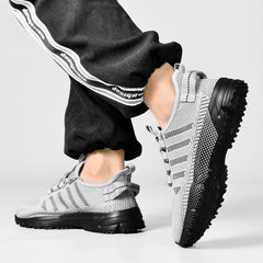 Men's lightweight sneakers summer new breathable anti-slip outdoor racing running shoes fashion Joker student speed sports shoes