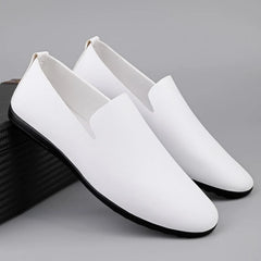 New Mens Casual Leather Shoes Handmade Lightweight Mens Loafers Moccasins Breathable Slip on Flats Soft-Soled Male Driving Shoes